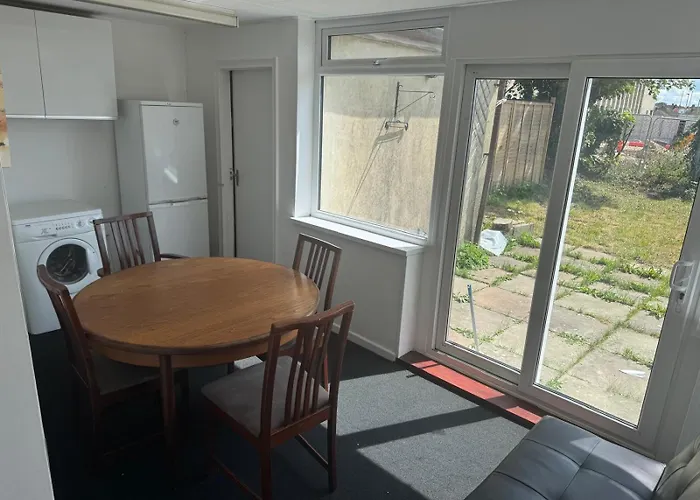 The Lantern Pensión *